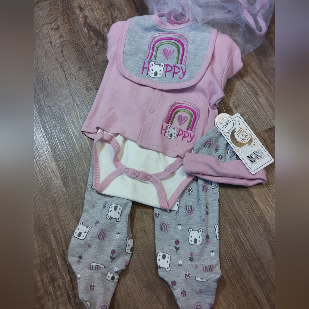 Little & Loved Baby Girl's 7-piece Gift Set NWT